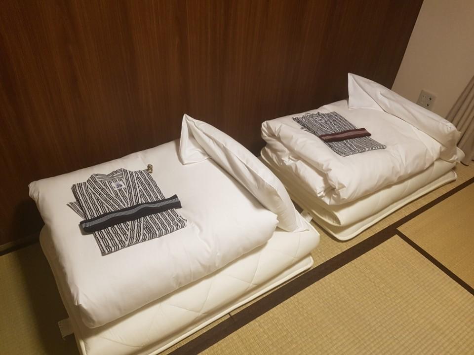 Kyoto Hostel Gloire Buitenkant foto